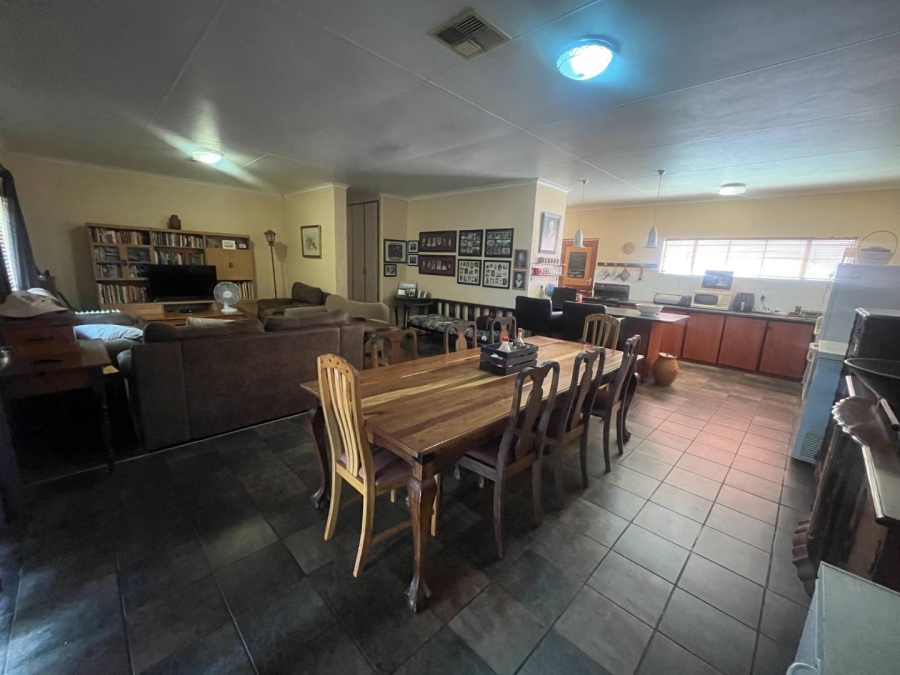 5 Bedroom Property for Sale in Upington Northern Cape